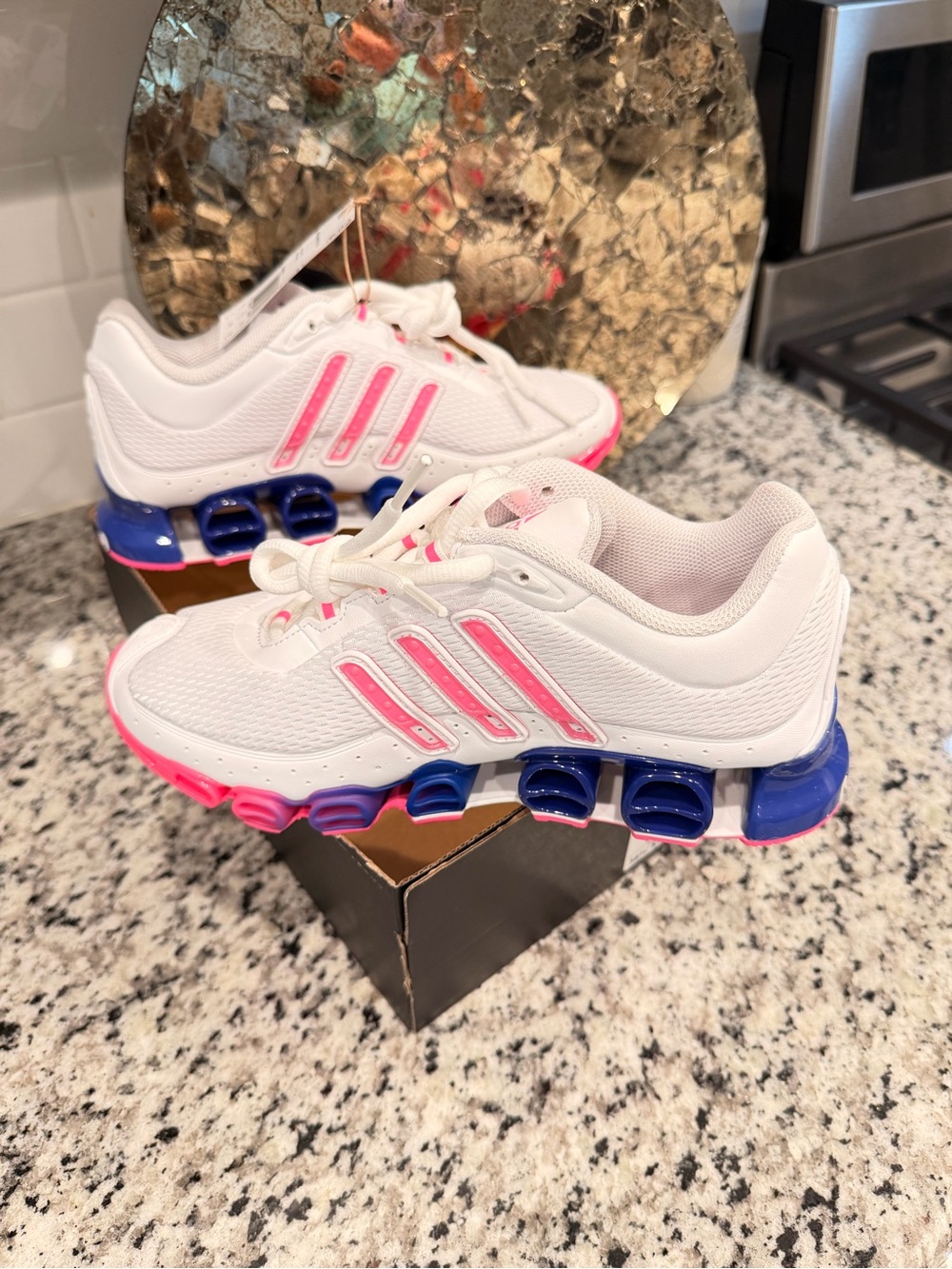 adidas Megaride
White Lucid Pink Blue (Women's)